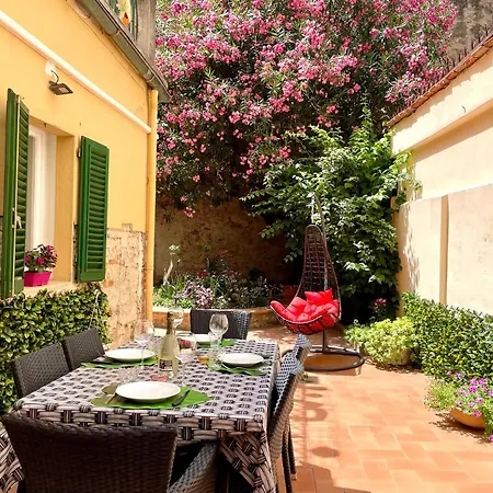 Santa Croce Garden Apartment Florence Exterior photo
