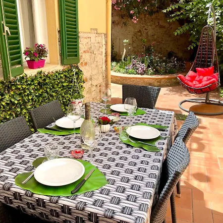 Santa Croce Garden Apartment Florence Exterior photo